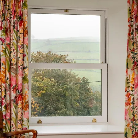 Hill View - Row *